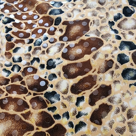 SALE 4 FOR $20 BLIND DATE Animal print with flat sequins all over. - Picture 7 of 7